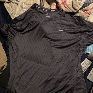 Nike 2xl tee